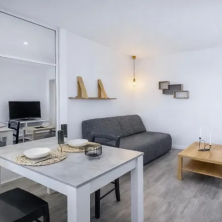 Calypso Apartment *