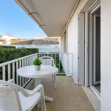 Calypso Apartment